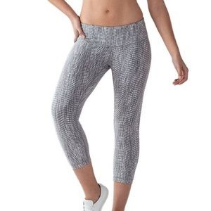 Lululemon Wunder Under III Crop